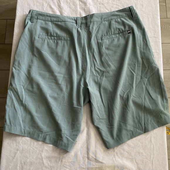 Travis Mathew Beck Shorts 38 - Picture 4 of 5